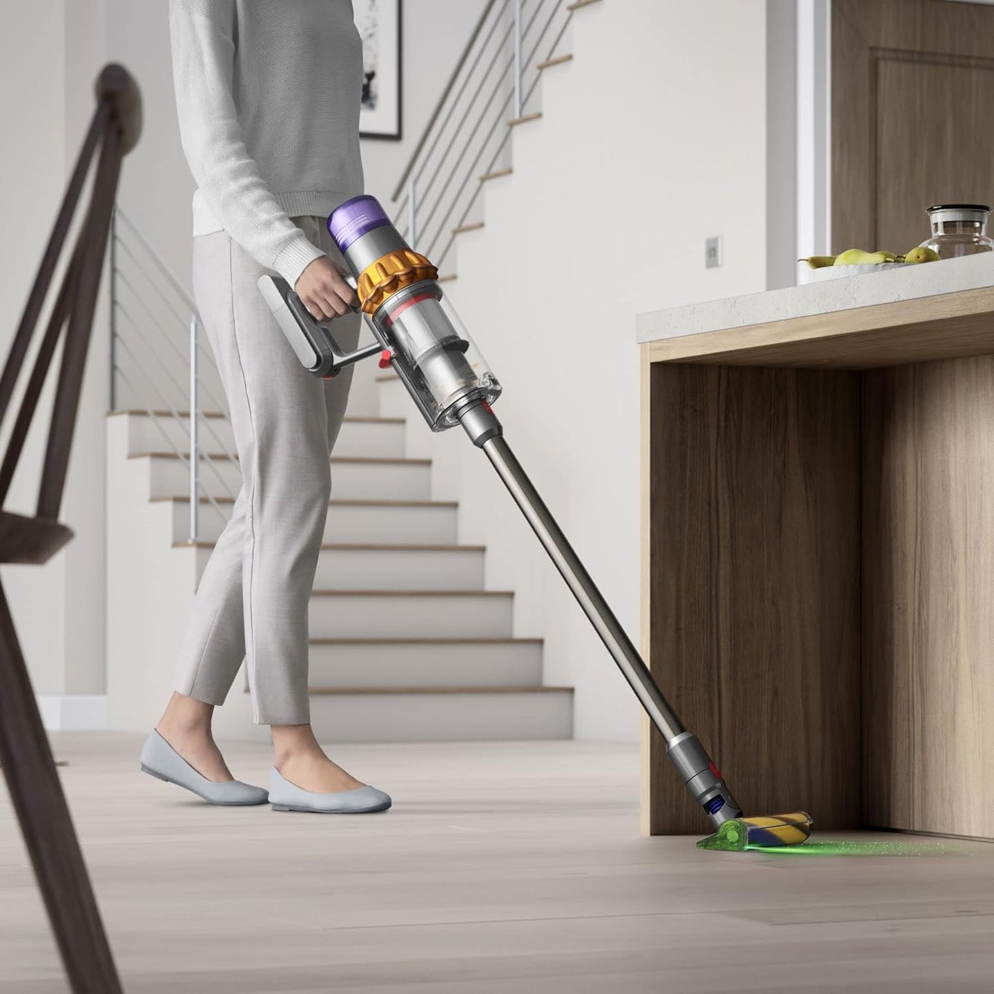 Dyson V15
