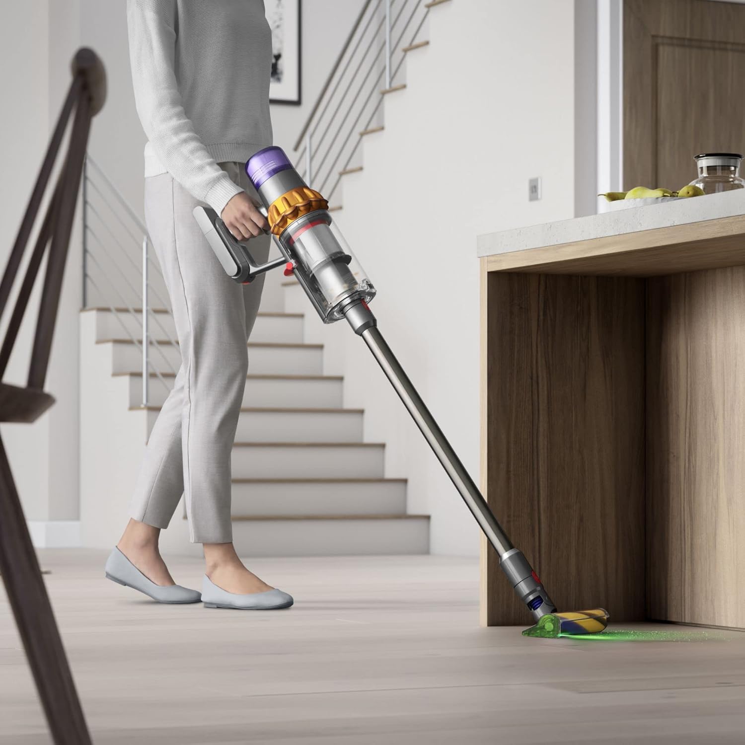 Dyson V15